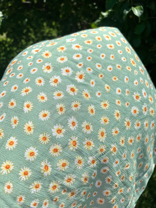 SMALL DAISY PRINTED ON RAYON CREPON  SAGE