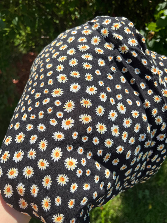 SMALL DAISY PRINTED ON RAYON CREPON BLACK